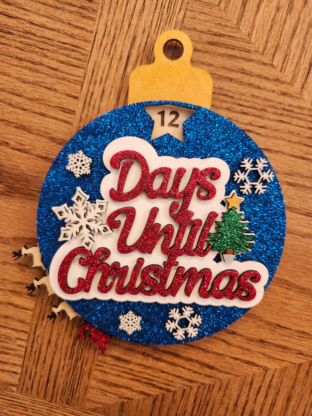 Handmade Christmas Countdown Ornament – “Days Until Christmas” Advent Calendar