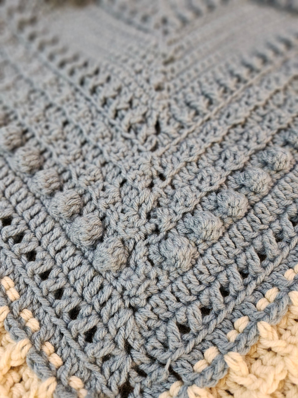 🍇 Handmade Popcorn Grape Afghan – 68" x 68" Cozy Textured Throw