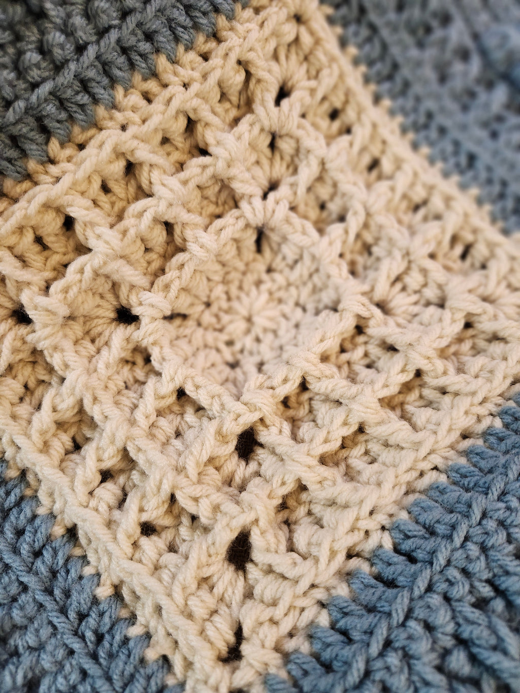 🍇 Handmade Popcorn Grape Afghan – 68" x 68" Cozy Textured Throw