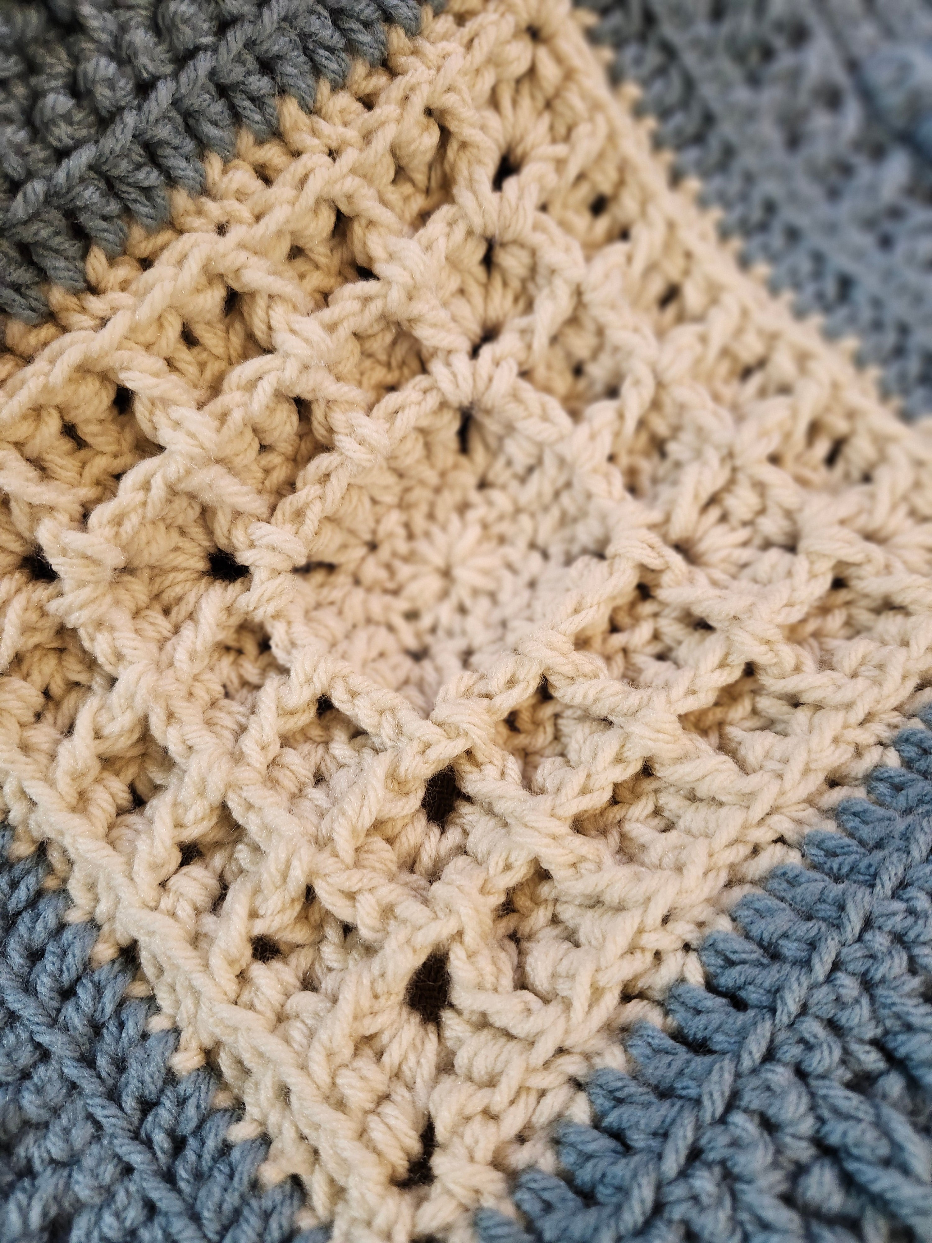 🍇 Handmade Popcorn Grape Afghan – 68" x 68" Cozy Textured Throw