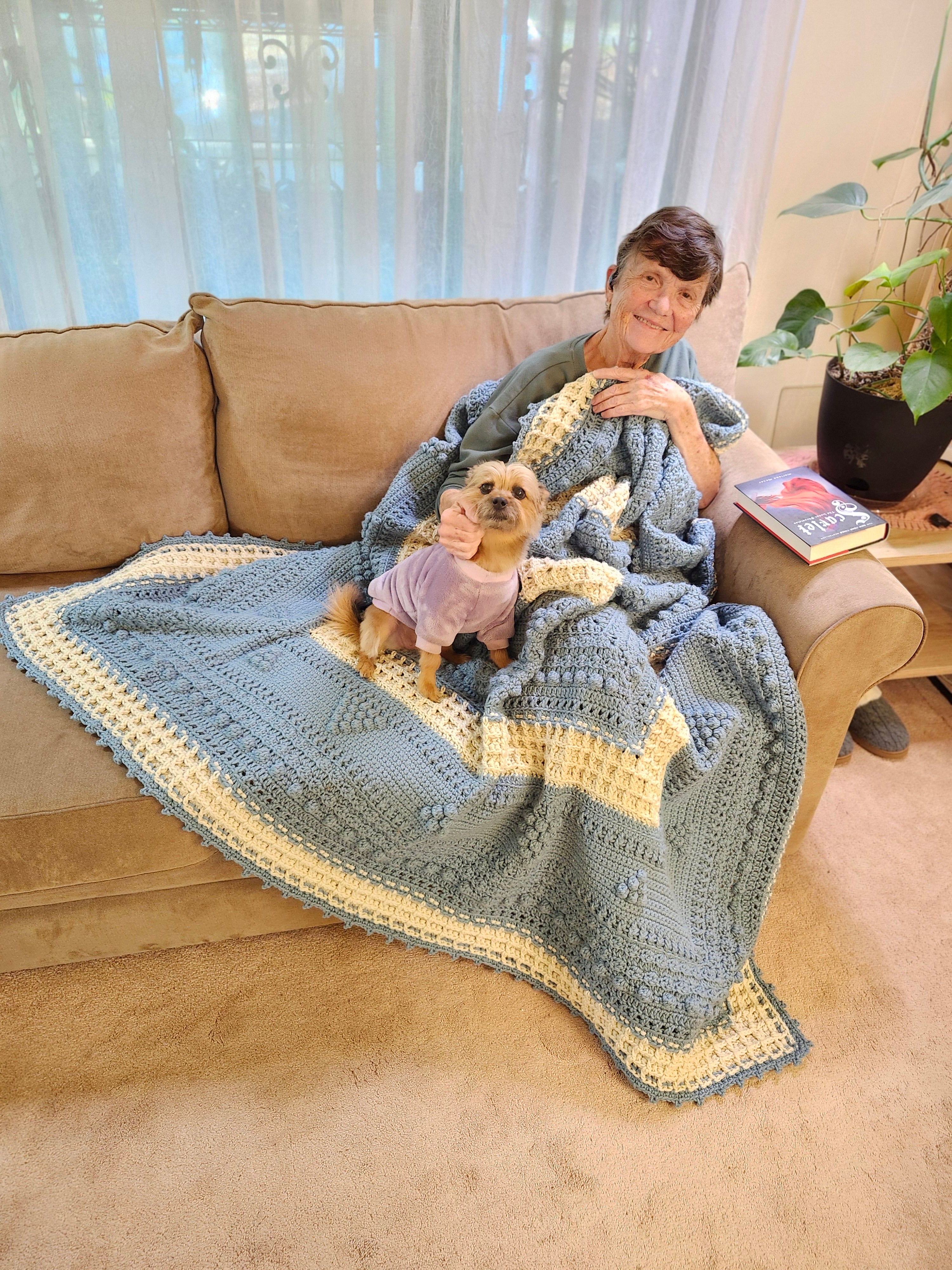 🍇 Handmade Popcorn Grape Afghan – 68" x 68" Cozy Textured Throw