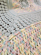 🌞 Sunburst Crochet Blanket – Handmade 49” Square | 70” Diagonal