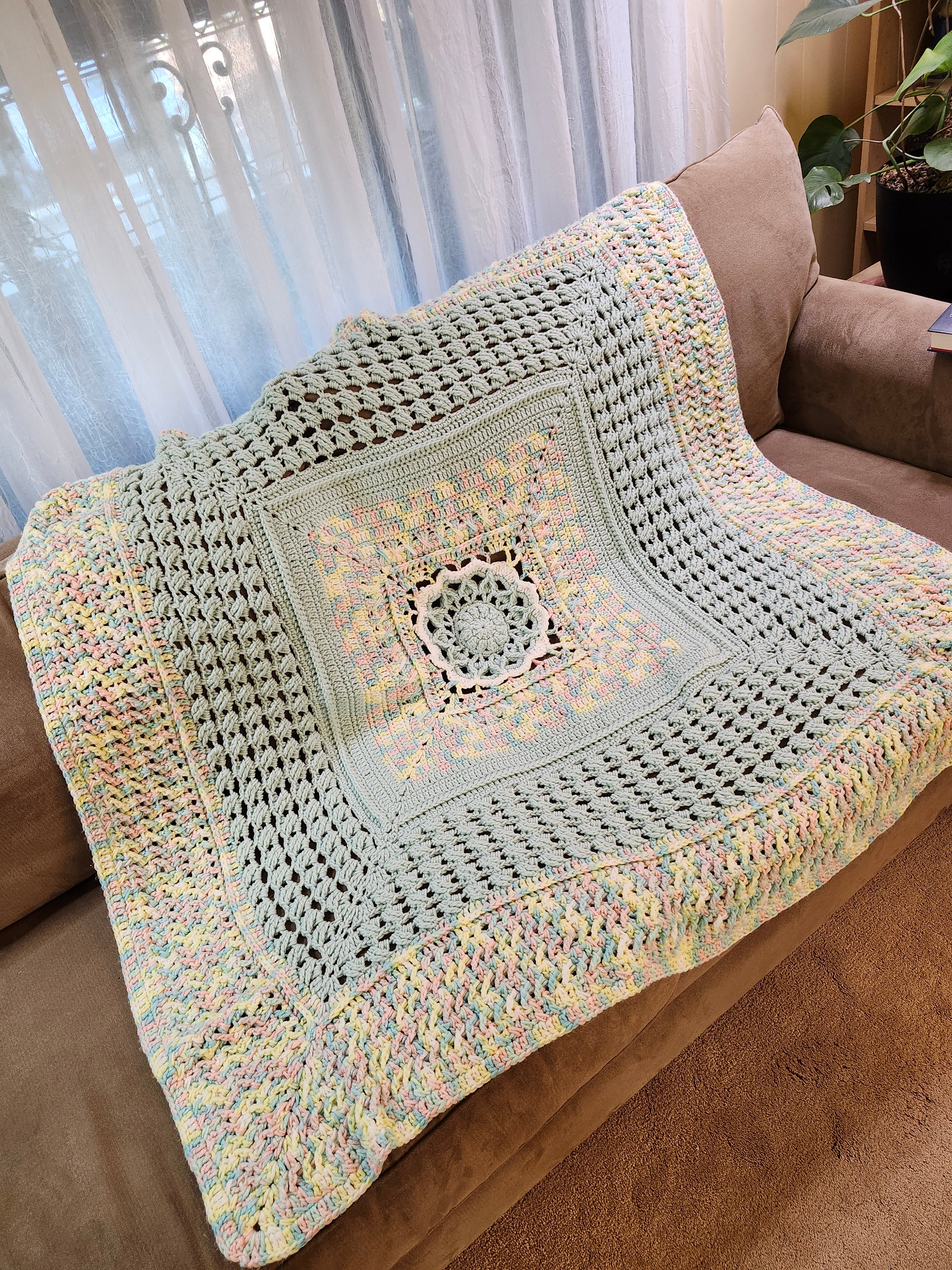 🌞 Sunburst Crochet Blanket – Handmade 49” Square | 70” Diagonal