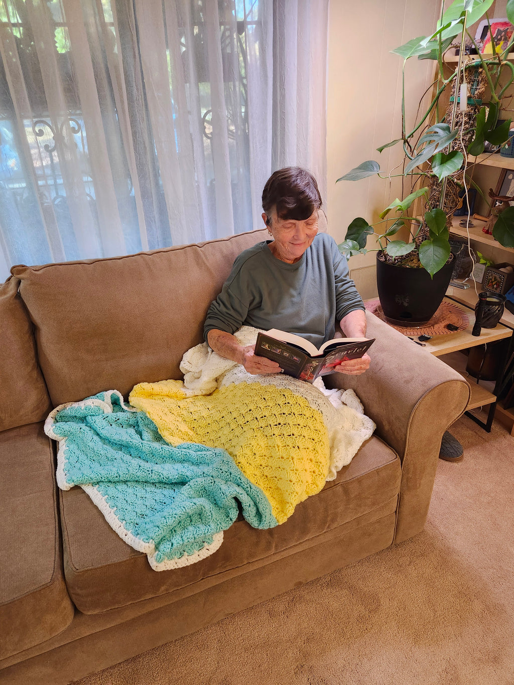 Seashell Stitch Crochet Blanket — Handmade | 52" x 46.5"