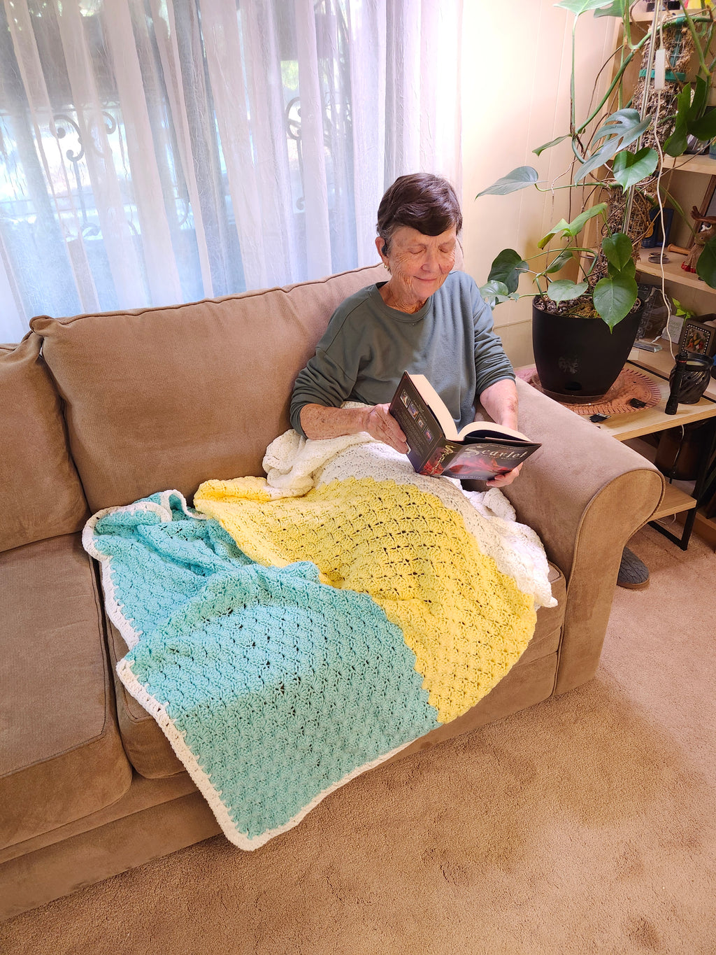 Seashell Stitch Crochet Blanket — Handmade | 52" x 46.5"