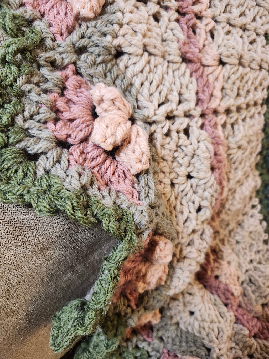 🌸 Flower Power Crochet Afghan Throw – Rustic, Warm & Handcrafted (55”)