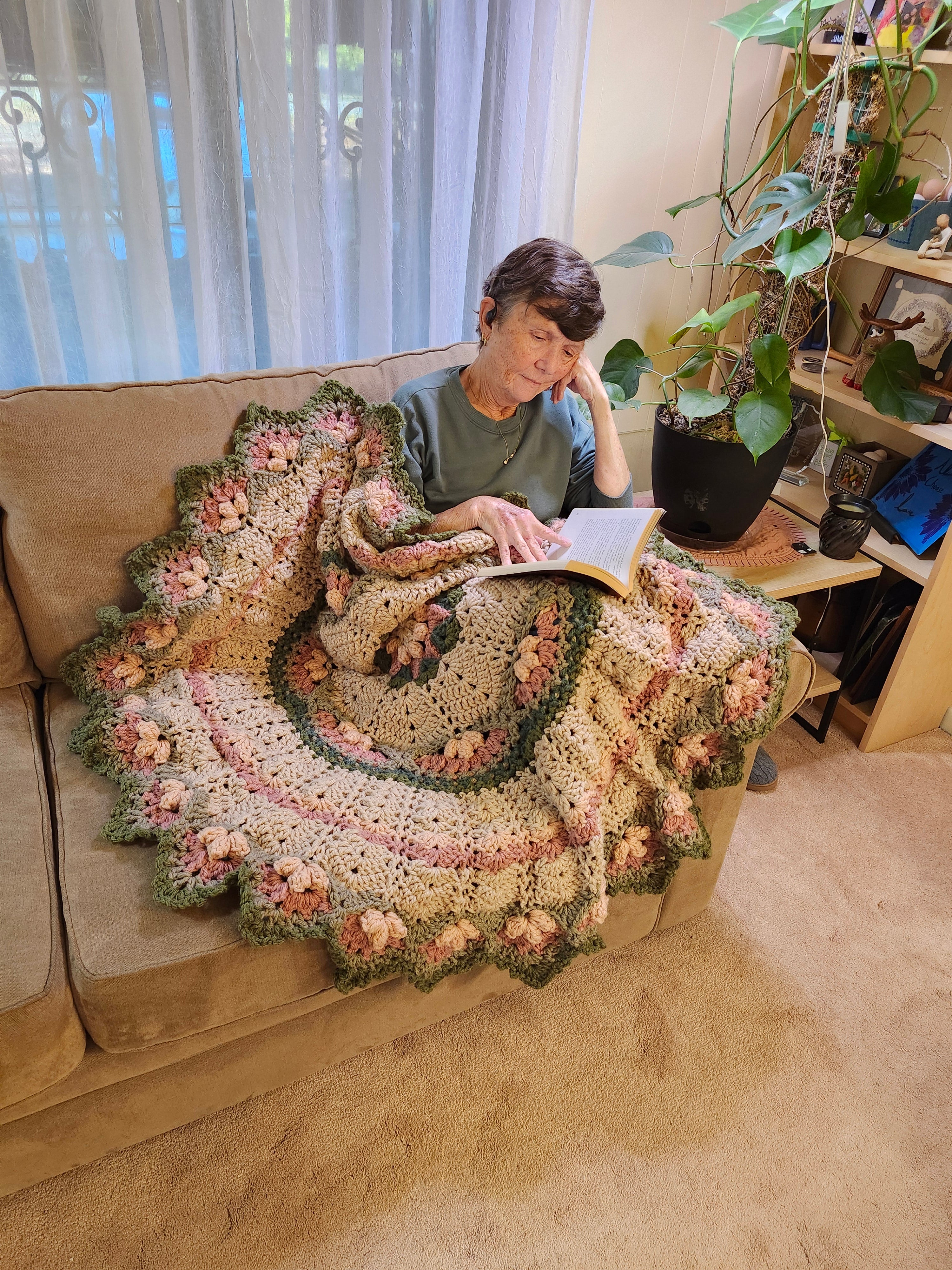 🌸 Flower Power Crochet Afghan Throw – Rustic, Warm & Handcrafted (55”)