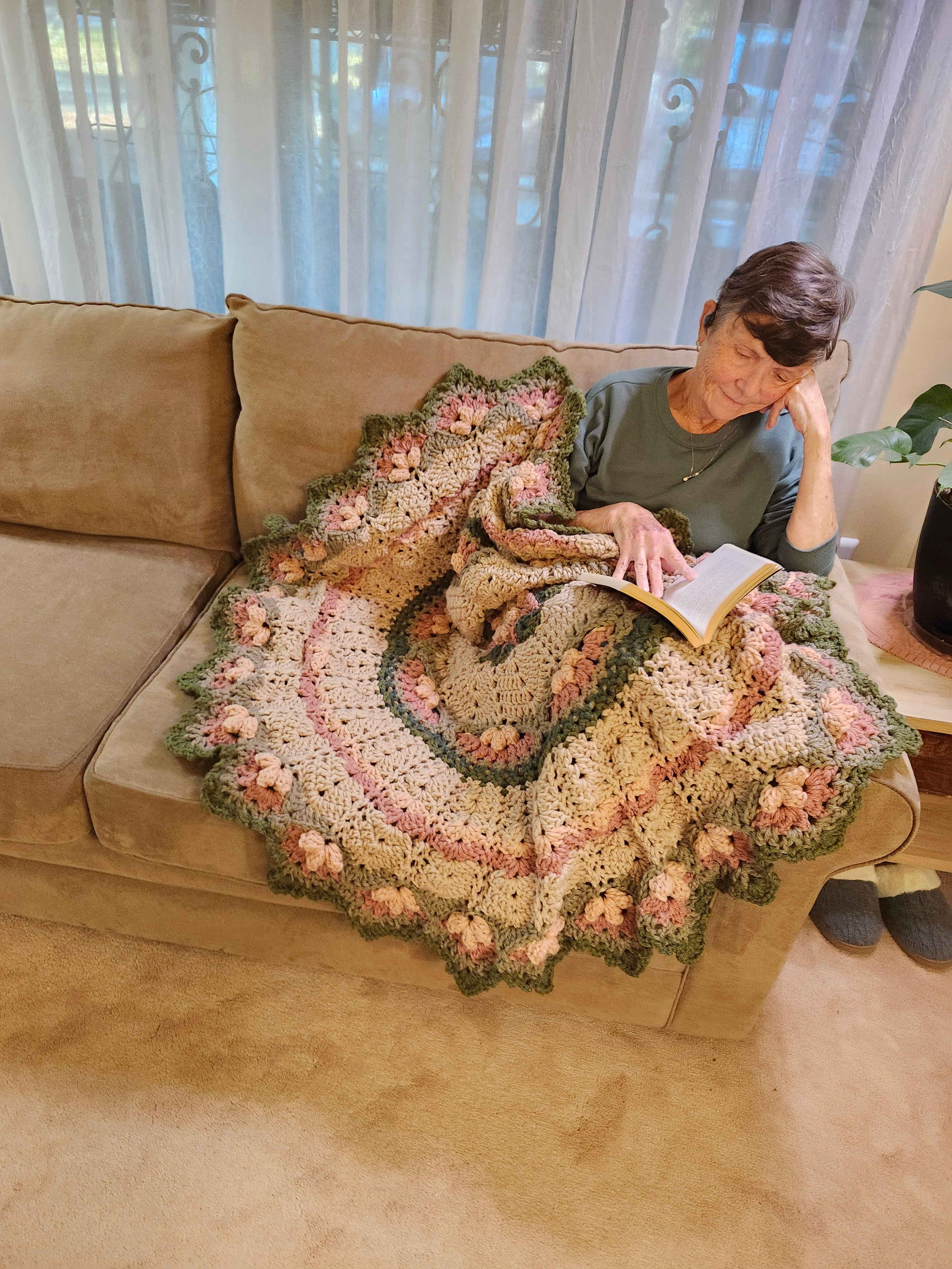 🌸 Flower Power Crochet Afghan Throw – Rustic, Warm & Handcrafted (55”)