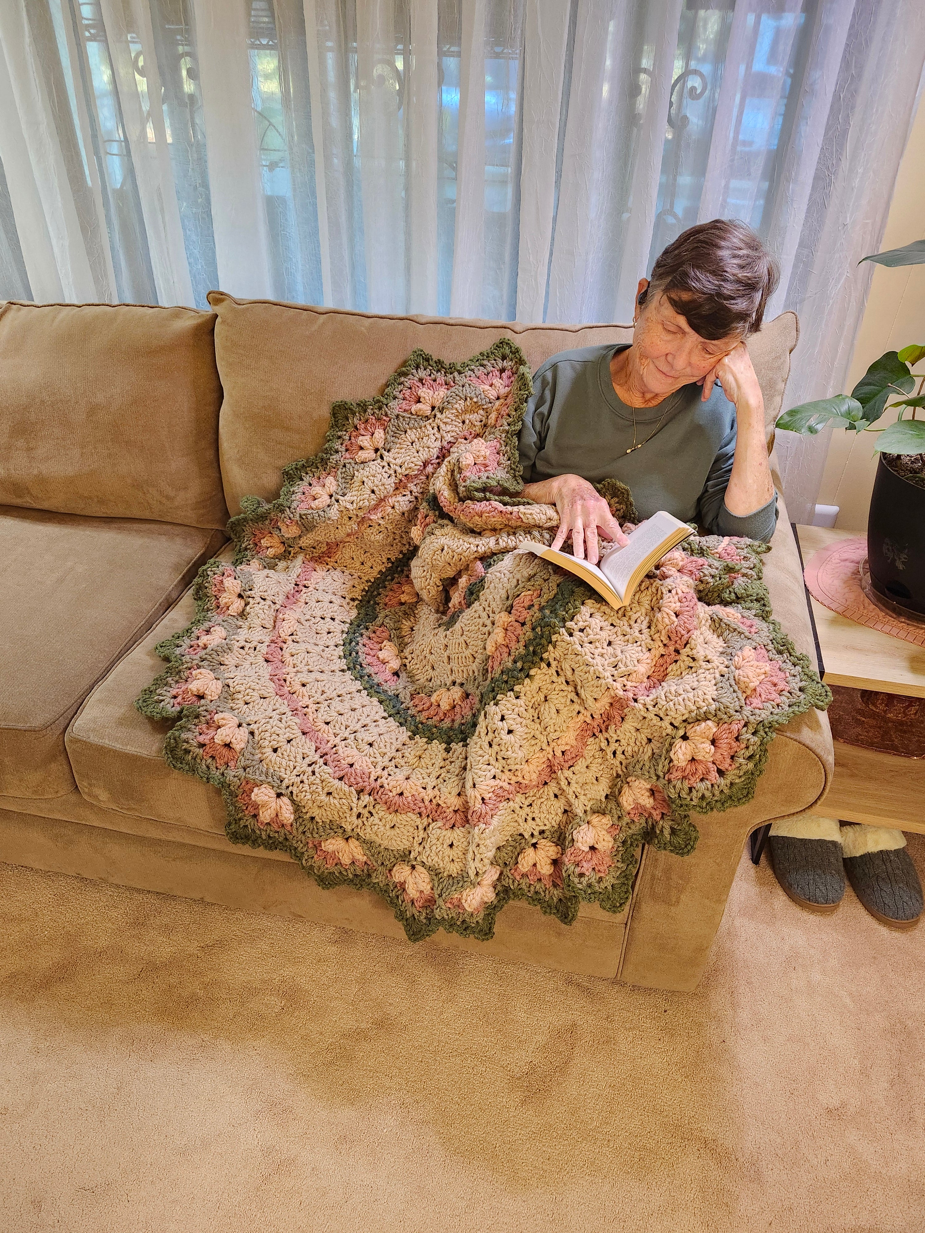 🌸 Flower Power Crochet Afghan Throw – Rustic, Warm & Handcrafted (55”)