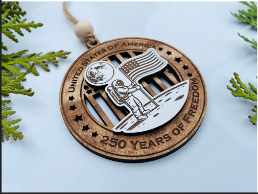 Astronaut on the Moon – 250 Years of Freedom Ornament