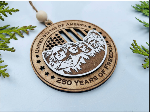 Mount Rushmore – 250 Years of Freedom Ornament